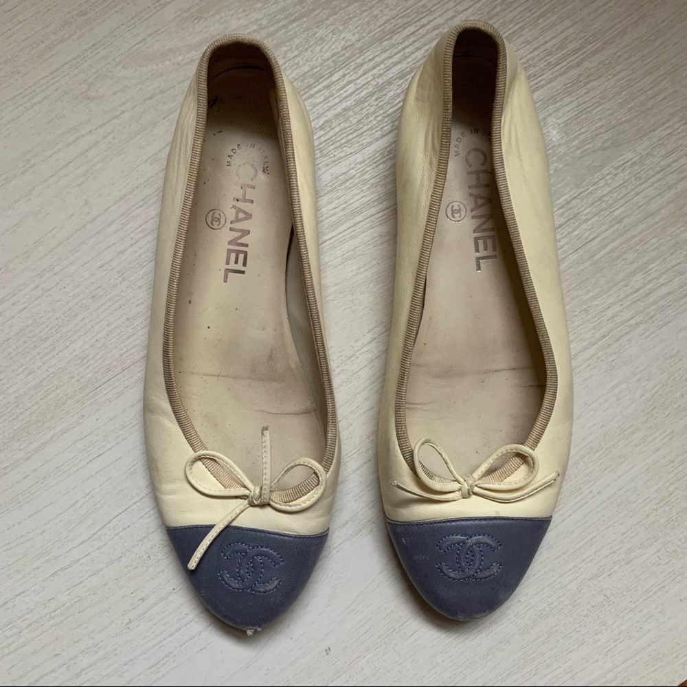 Chanel ballerina flats blue/cream
